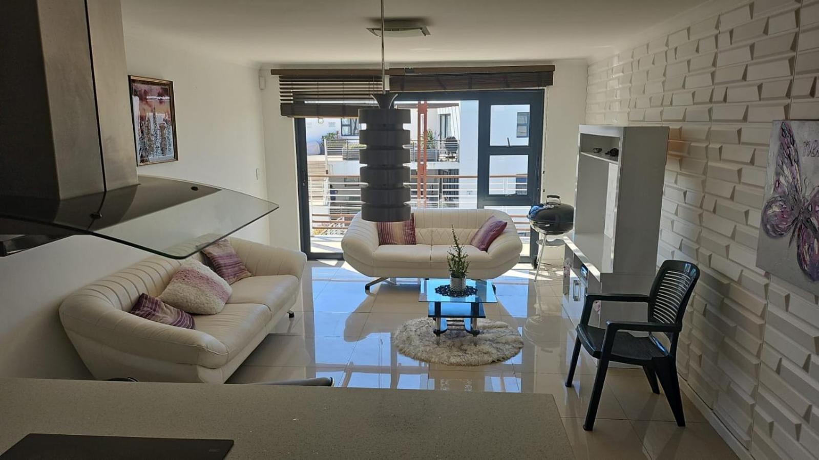 Apartment On Eden On The Bay